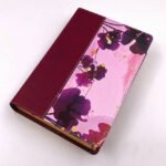 Biblia NTV Letra Grande Tamaño Personal Jardín Morado Símil Piel – imagen 4