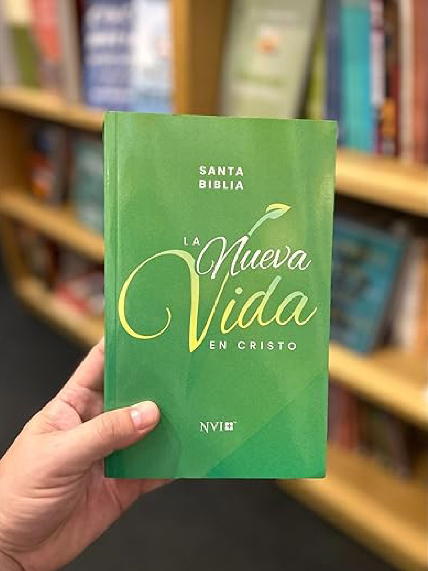 Biblia NVI La Nueva Vida En Cristo Verde 2 Biblia NVI La Nueva Vida En Cristo Verde - Image 2
