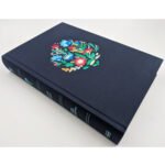 Biblia NVI Letra Súper Gigante – Azul, Bordado sobre Tela – imagen 4