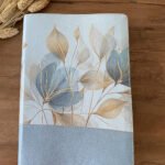 Biblia de la Mujer Conforme al Corazón de Dios RVR 1960 – Pétalos – imagen 4