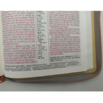 NTV Biblia Letra Grande Ziper Beige con Mariposa/Tyndale – imagen 4