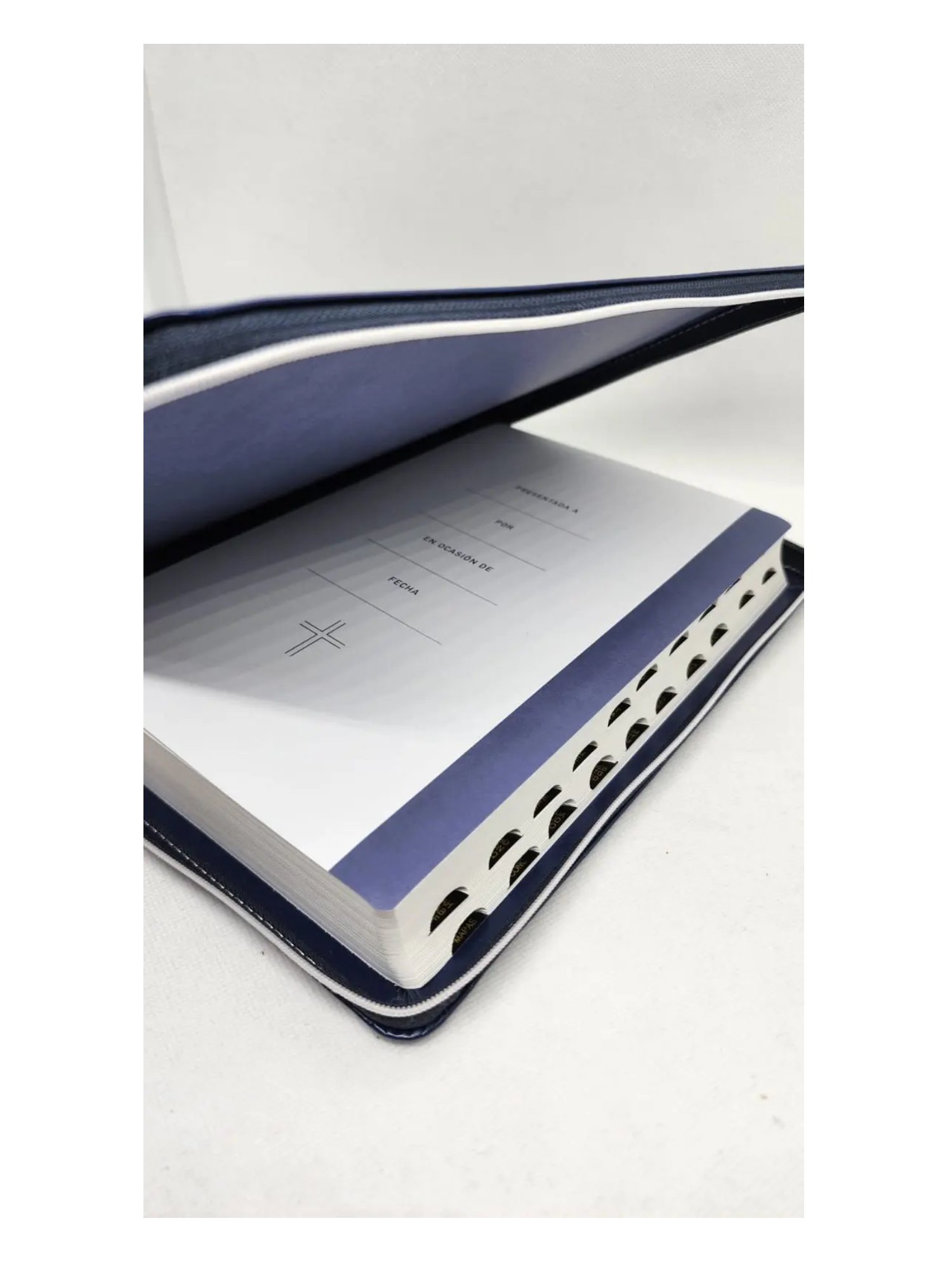 Biblia NTV, Edición zíper Con Letra Grande Sentí Piel, Con Índice, Azul 2 Biblia NTV, Edición zíper Con Letra Grande Sentí Piel, Con Índice, Azul - Image 2