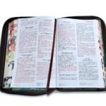 Biblia Reina Valera 1960 Letra Grande Manual Marrón Flores – imagen 3