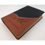 RV60 Biblia de estudio Macarthur piel dos tonos – imagen 3