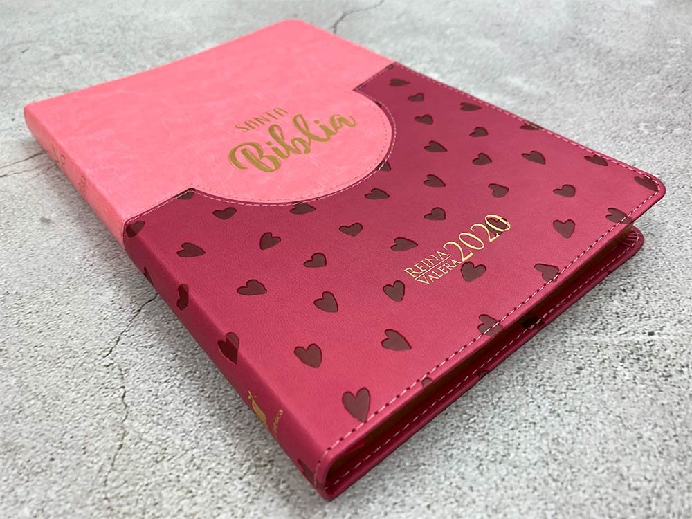 Biblia RVR 2020 Rosa Rosa Corazones 2 Biblia RVR 2020 Rosa Rosa Corazones - Image 2