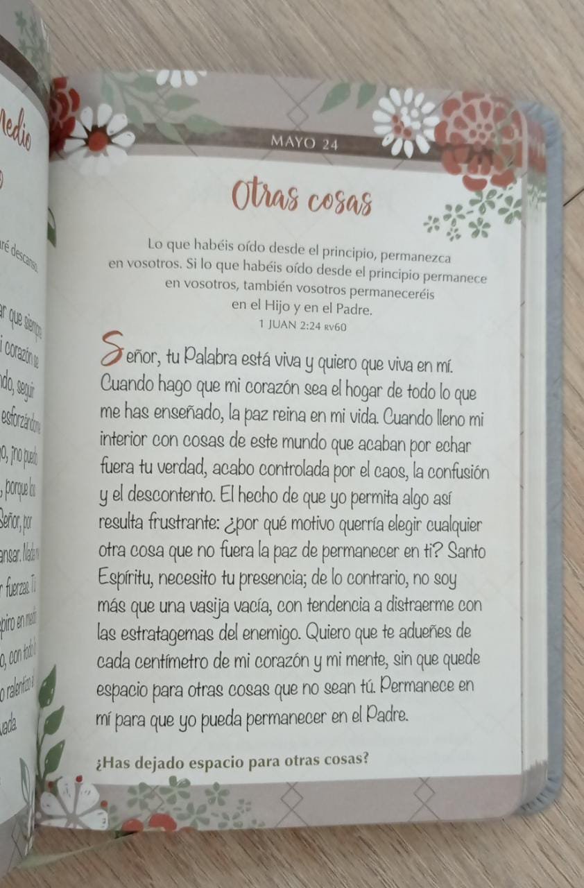 365 Días de Oración para las Mujeres | Libro Devocional 2 365 Días de Oración para las Mujeres | Libro Devocional - Image 2
