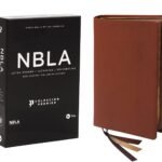 Biblia NBLA Letra Grande Azul Marino Piel Ultrafina – imagen 8