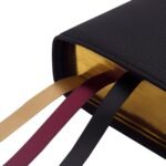 Biblia NBLA Ultrafina Letra Grande Colección Premier Negro – imagen 6
