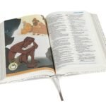 Biblia Interactiva NTV para Niños – La Gran Historia, Tapa Dura Blanca – imagen 3