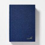 Biblia de Estudio MacArthur NBLA – Tapa Dura Azul, Interior a Dos Colores – imagen 2