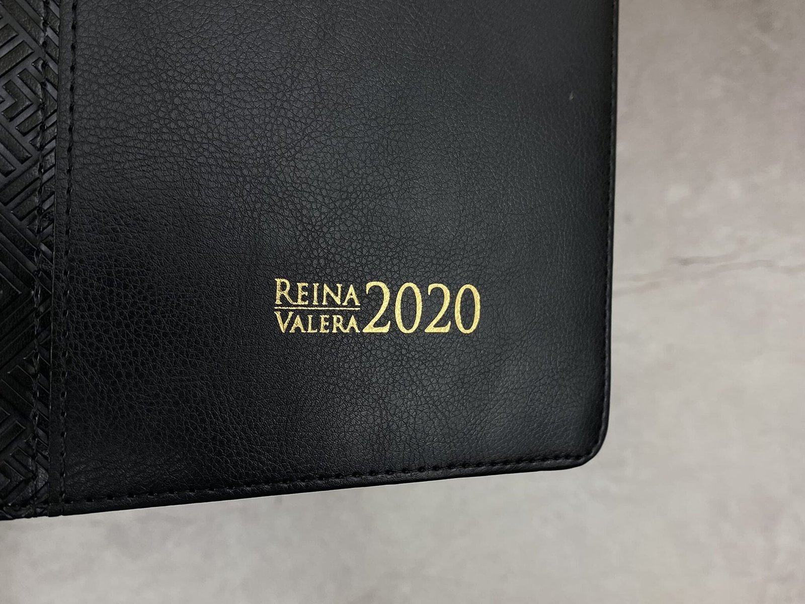 Biblia RVR 2020 Ultrafina Piel Negro 5 Biblia RVR 2020 Ultrafina Piel Negro - Image 5