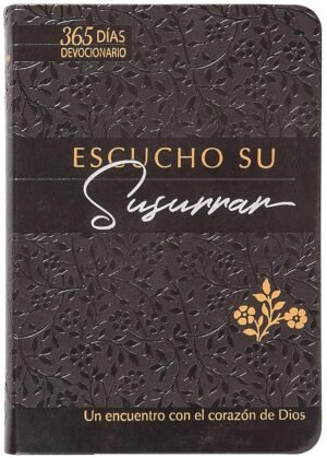 escucha sus susurrar