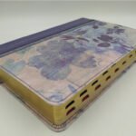 Biblia de Estudio para Mujer RVR 1960 Azul Floreado Índice – imagen 2