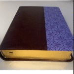 Biblia RVR 1960 Letra Grande Tamaño Manual Morado Marron Símil Piel – imagen 3