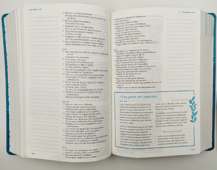 NBLA Biblia devocional Mujer Verdadera Aqua 3 NBLA Biblia devocional Mujer Verdadera Aqua - Image 3