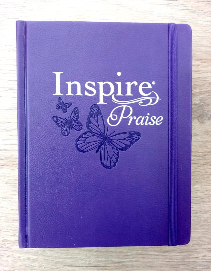 Biblia Inspire Praise Inglés 3 Biblia Inspire Praise Inglés - Image 3