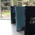 Biblia NVI Letra Grande con cierre/ forro en tela – imagen 5