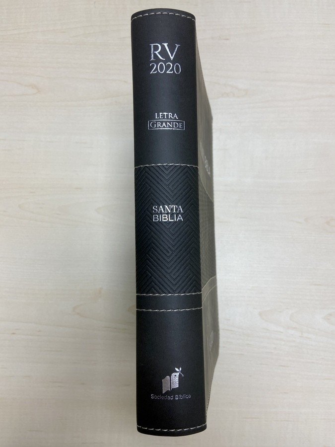 Biblia RVR 2020 Letra Grande Piel Gris Franja 3 Biblia RVR 2020 Letra Grande Piel Gris Franja - Image 3