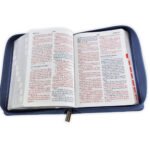 Biblia RVR60 Compacta Letra Grande  Mezclilla  con Cierre e índice – imagen 3