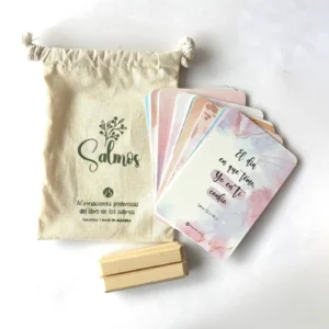 Contenido del kit de las Tarjetas de Salmos «Afirmaciones poderosas» con base de madera, Paper Ink