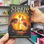 Cuarto de guerra sostenido en la mano para ver su tamaño – ISBN 9781496407306 – imagen 5