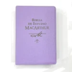 Portada de la Biblia de Estudio MacArthur RVR1960 forrada, color lila – ISBN 9781602559394