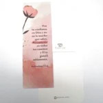 Separador de libros Paper Ink Proverbios 3:5-6 con flor y fondo rosado – imagen 6